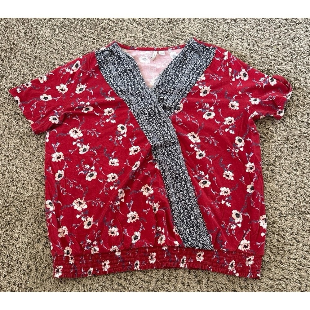 Cato‎ Women's Red Blue Floral Print V-Neck Top Size 18/20W